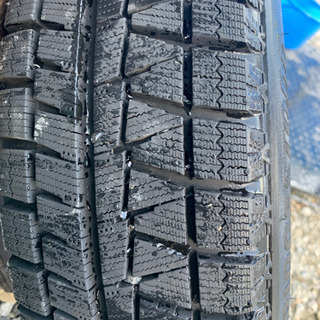 ブリジストン　アルミホイル付きスタッドレスタイヤ