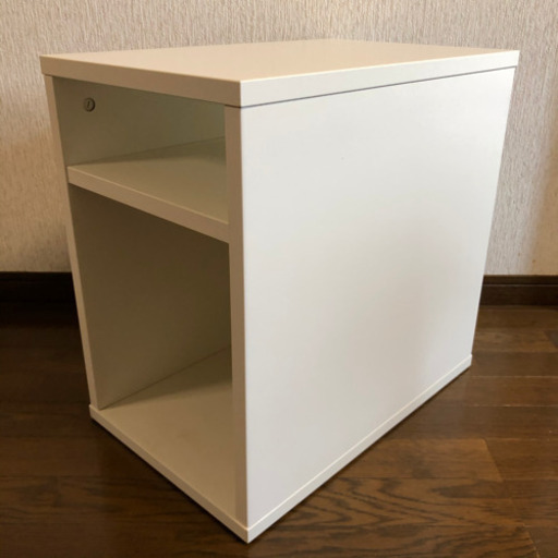 Ikea ベッドサイドテーブル ホワイト Oltedal アリエッティ 田園調布 のテーブル コーナー サイドテーブル の中古あげます 譲ります ジモティーで不用品の処分