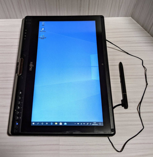 タブレットにもなる！Core-i3&4G&SSD Win10pro