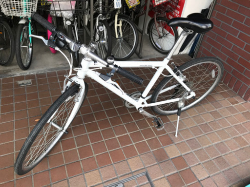 ★美品★小柄も乗れる軽量アルミフレーム　7speedクロスバイク　パールホワイト