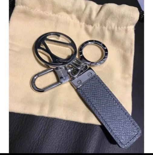 ルイヴィトン キーホルダー譲ります。