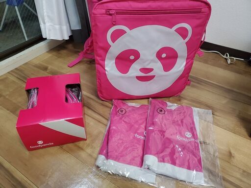 【新品】フードパンダ foodpanda 配達バッグ リュック ヘルメット Tシャツセット★【美品】