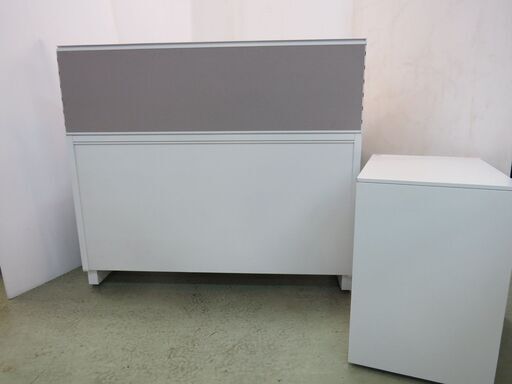 山口) 下松市より 平机仕切りパネルワゴン付き BIZGP12H（オフィス家具