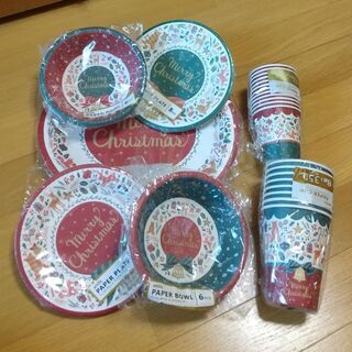 クリスマス用  紙皿・紙コップ類(計7点,700円相当)(未使用...