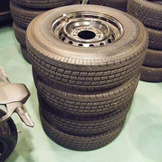 値下げ　ハイエース　バン　195/80R15　107/105L LT　中古群馬県前橋市　①