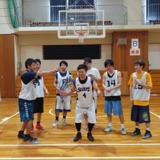 バスケメンバー募集中(明石海浜公園の体育館で練習してます) − 兵庫県