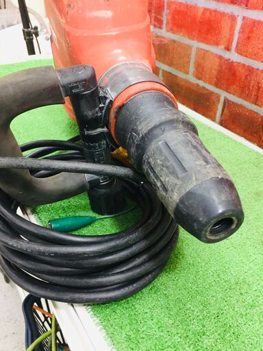 ヒルティ TE706-AVR 電動ハツリ【リライズ野田愛宕店】【】管理番号：IT49G0MJQ7CX