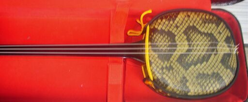 ☆三線 沖縄の弦楽器 おまけ付き◇沖縄の風を感じる