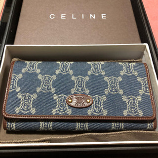 [お取引中] 未使用品 CELINEの長財布