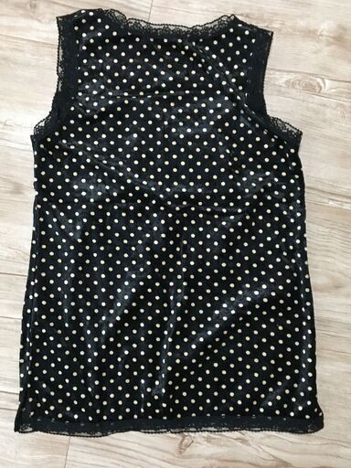 1回着用 Nice Claup Natural Couture ノースリーブ カットソー Kaoru 福岡のカットソー レディース の中古 古着あげます 譲ります ジモティーで不用品の処分