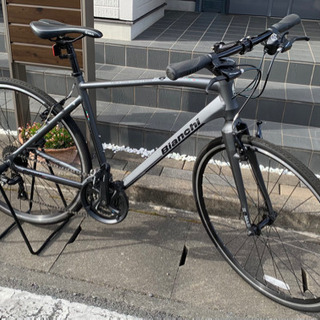 新品2019年10月3日に広尾のルサイクで購入しました。