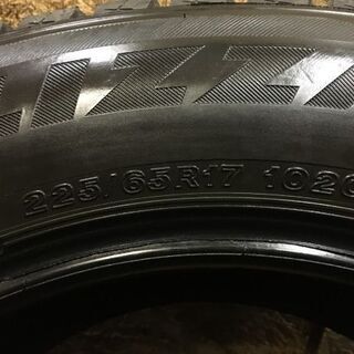 BS BLIZZAK DM-V2 225/65R17 17インチ スタッドレス 4本 2015～16年製 バリ溝 CX-5 ハリアー エクストレイル等　(VTP311) クレジットカード QR決済可能