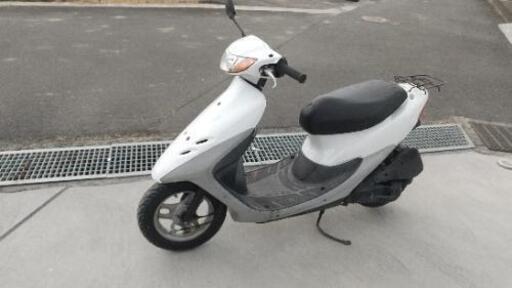 【お話中】ホンダ　ライブディオ（AF34）白　外装新品！