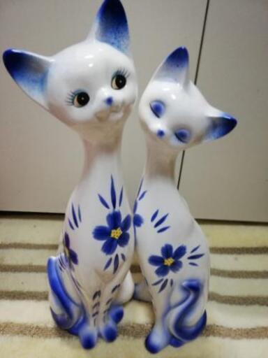 ♦(超美品)♦️寄り添い猫ペアーの置物(大)♦️超超激安♦️お値打ち♦️大人気の品♦️状態良好♦️希少品♦️おすすめです綺麗♦️可愛い♦️他のフリマアプリにも載せて折りますのでお早めにどうぞ♦️最終値段