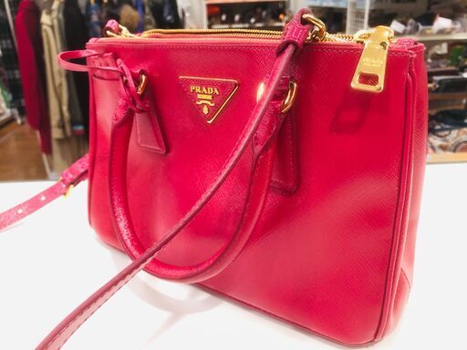 PRADA　プラダ　2WAYバッグ　サフィアーノ入荷
