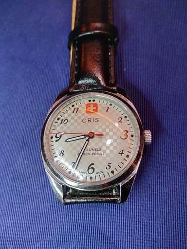 スイスORIS　オリス手巻き式腕時計（白）　オーバーホール済