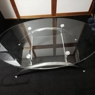 値下げ・ガラステーブル（ニトリ製品）