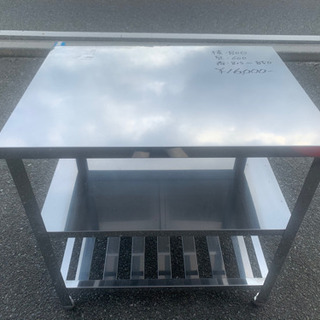 ☆中古品　業務用作業台　800x600x815~850mm☆