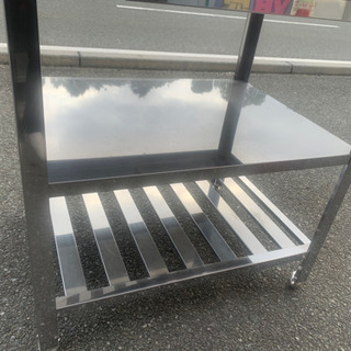 ☆中古品　業務用作業台　800x600x815~850mm☆