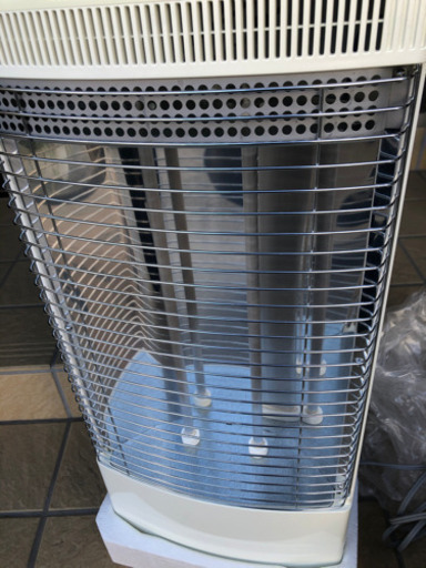 電気暖房　遠赤外線ヒーター