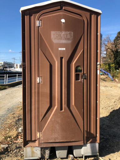 仮設トイレ