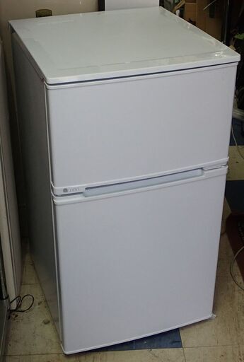 札幌 ユーイング 90L 冷蔵庫 UR-D90J 2017年製 中古