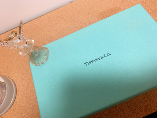 Tiffanyのグラス頂いたけど断捨離とともに捨てんのもったいないし売るー！
