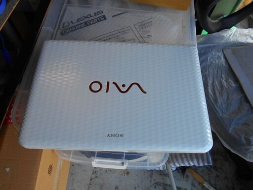 SONY vaio VPCEG34FJ 人気のホワイト