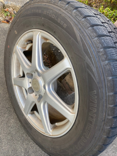 スタッドレス　205/65R16 ダンロップ　ウインターマックス　アルミホイール付き