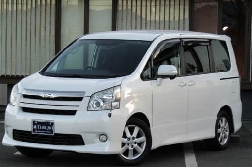 何でも積めちゃいます 大きい車でドライブ 自社ローン1000万キャンペーン中 オトロン高崎 高崎のノアの中古車 ジモティー