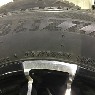 ランクルプラド　265/65/17 ブリヂストンスタッドレス