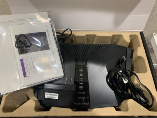 周辺機器 箱・取説あり！カッコいいWiFiルーター(NETGEAR RAX40-100JPS 