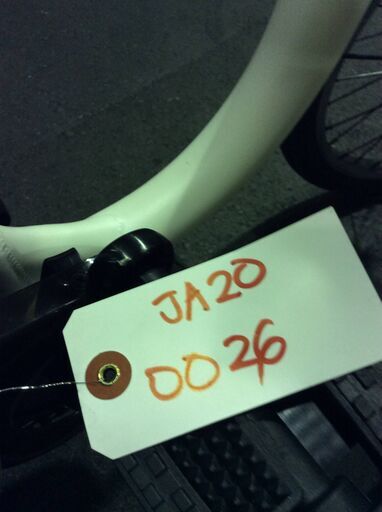 JA20-0026　引取り限定　訳有　Santasan　電動アシスト自転車　207　ホワイト