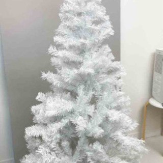 値下　クリスマスツリー　ホワイト　高さ約150センチ　ツリーのみ