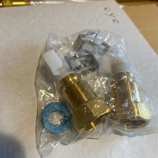 水栓　壁出し水栓