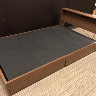 【展示品・未使用】セミダブルベッド 収納付 ベッド 宮棚 コンセント ライト 幅125.5cm 定価34990円?自社配送時?代引き可?※現金、クレジット、スマホ決済対応※