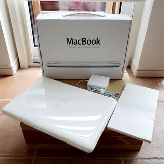 MacBook 13インチ(白・ユニボディ)Mid2010年モデ...