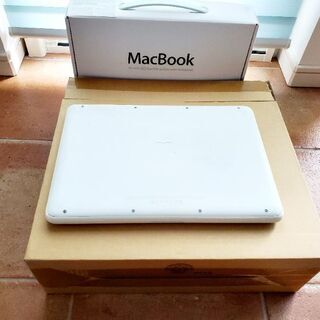 MacBook 13インチ(白・ユニボディ)Mid2010年モデル【動作確認済】