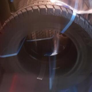 スタッドレスタイヤ195/65R15　4本セット