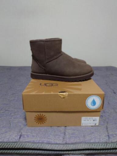 UGGのムートンショートブーツ