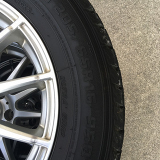 取り引き完了しました。JOKER16インチ×グッドイヤースタッドレス205/65/16