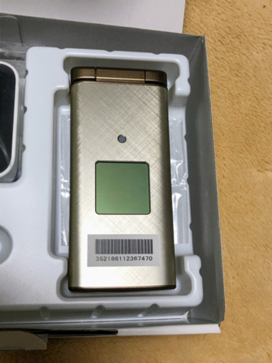 ほぼ新品 2020年11月購入 かんたんケータイ KYF38 シャンパンゴールド