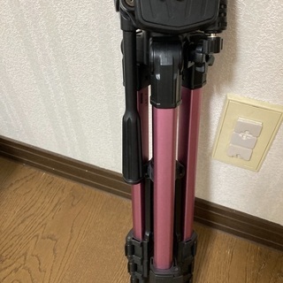 撮影用ライト4つ、物品撮影用スタンド、人物撮影用幕とスタンド