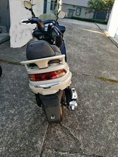 ＳＹＭ　ＲＶ１２５ＪＰ（書類有り）白塗装　【引き取り限定】 SYM RV125JP（書類有り）白塗装 【引き取り限定】