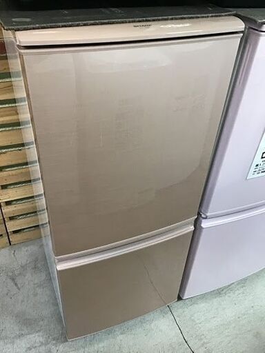【送料無料・設置無料サービス有り】冷蔵庫 SHARP SJ-14W-P 中古