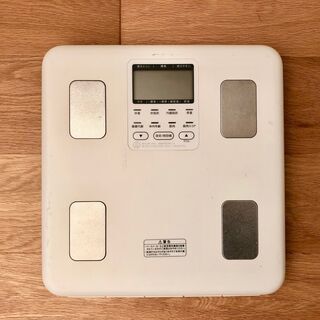 無印良品 体脂肪や体内年齢が測定できる体重計（タニタ製）