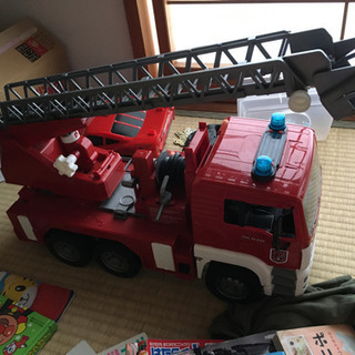 大きな消防車　ブルーダー
