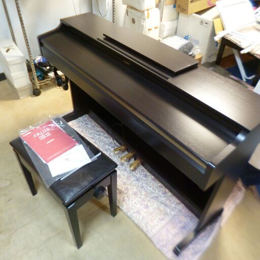YAMAHA YDP-162 電子ピアノ　2016年製　　ペダル付　椅子付　ヘッドホン