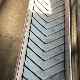 ベルトコンベア　運搬