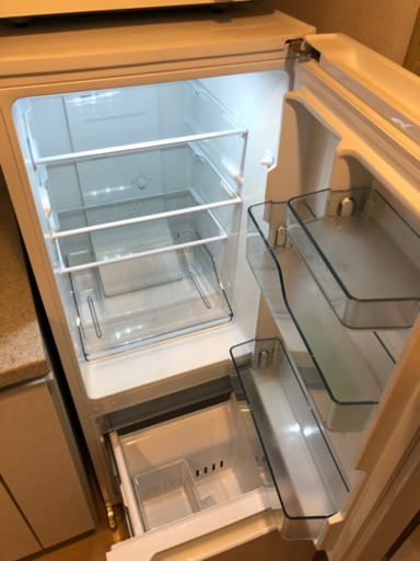「売ります」HITACHI冷蔵庫　2019年製